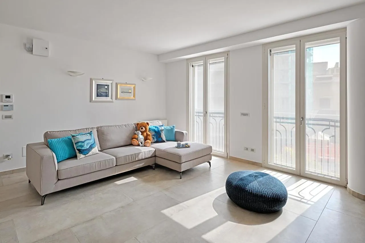 H2O Apartment Imperia